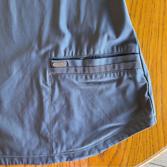 Cherokee Form V neck Scrub Top - Picture 3 of 8